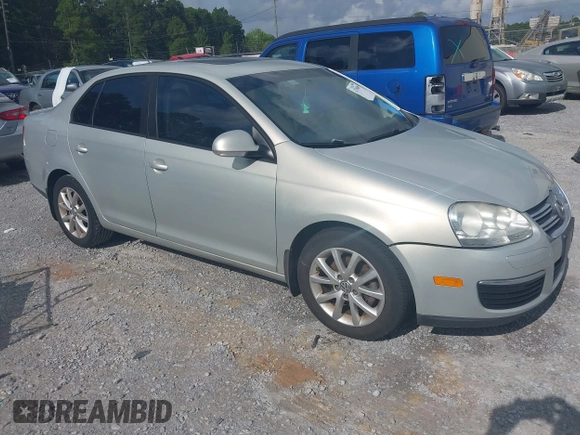 2010 Volkswagen Jetta Limited Edition с VIN 3VWRZ7AJ7AM098548, выставлен на аукционе IAAI как лот 42510689 с пробегом 166 541 миль миль и . История ставок и продаж доступна на DreamBid. Изображение 1.
