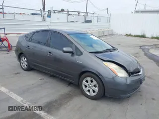 2007 Toyota Prius with VIN JTDKB20U473202513, listed as a IAAI auction lot 42039744 with 176,233 mi miles. Bid and sale history available at carsss.com. Image 1.