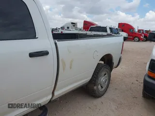 2022 Ram 2500 Tradesman with VIN 3C6UR5HJ8NG345403, listed as a IAAI auction lot 42555211 with 122,363 mi miles and . Bid and sale history available at DreamBid. Image 6.