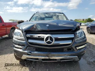 2014 Mercedes-Benz GL 450 with VIN 4JGDF7CE5EA385813, listed as a Copart auction lot 59361785 with 121,131 mi miles and Salvage title. Bid and sale history available at DreamBid. Image 5.