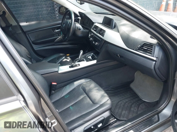 2013 BMW 3 Series 328i xDrive with VIN WBA3B5G53DNS05713, listed as a IAAI auction lot 42768480 with 133,851 mi miles and . Bid and sale history available at DreamBid. Image 5.