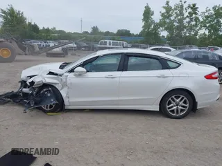 2015 Ford Fusion SE z VIN 1FA6P0HD8F5100832, wystawiony jako IAAI lot #42606376 z przebiegiem Nie podano mil oraz . Historia ofert i sprzedaży dostępna na DreamBid. Obrazek 15.