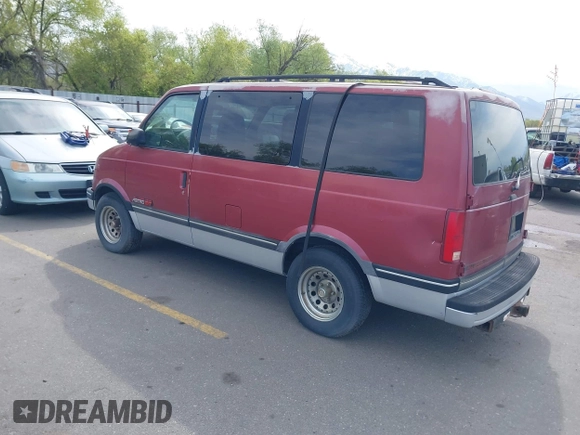 1994 Chevrolet Astro with VIN 1GNEL19W5RB176819, listed as a IAAI auction lot 42116566 with 179,027 mi miles. Bid and sale history available at carsss.com. Image 3.