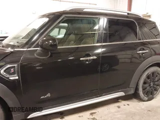 2019 MINI Countryman Cooper S с VIN WMZYT5C59K3G91029, выставлен на аукционе IAAI как лот 42039745 с пробегом 128 365 миль миль и . История ставок и продаж доступна на DreamBid. Изображение 15.
