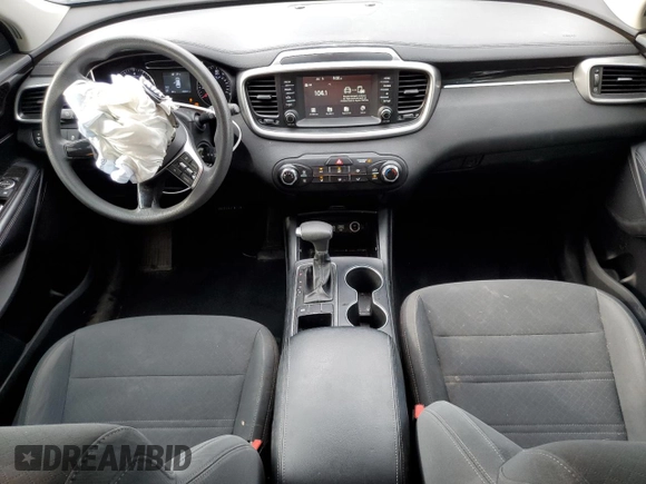 2019 Kia Sorento LX with VIN 5XYPG4A30KG578008, listed as a Copart auction lot 61767354 with 88,891 mi miles and Non Repairable. Bid and sale history available at carsss.com. Image 8.