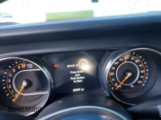 2020 Jeep Wrangler Unlimited Sahara Altitude z VIN 1C4HJXEG2LW319304, wystawiony jako Copart lot #88274015 z przebiegiem 50 599 mil mil oraz Szkoda całkowita • Salvage title. Historia ofert i sprzedaży dostępna na DreamBid. Obrazek 9.