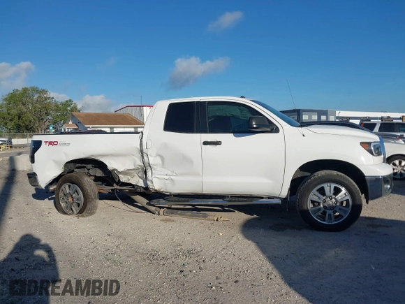 2013 Toyota Tundra с VIN 5TFRM5F1XDX054525, выставлен на аукционе IAAI как лот 41843019 с пробегом 157 047 миль миль и . История ставок и продаж доступна на DreamBid. Изображение 13.