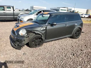 2014 MINI Clubman S z VIN WMWZG3C54ET800895, wystawiony jako Copart lot #42045325 z przebiegiem 128 717 mil mil oraz Szkoda całkowita • Salvage title. Historia ofert i sprzedaży dostępna na DreamBid. Obrazek 1.