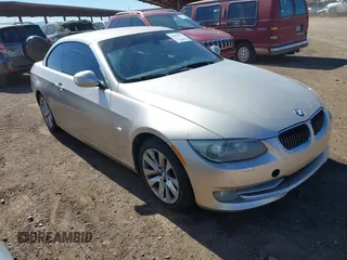 2012 BMW 3 Series 328i z VIN WBADW7C53CE728609, wystawiony jako IAAI lot #41882892 z przebiegiem 161 237 mil mil oraz . Historia ofert i sprzedaży dostępna na DreamBid. Obrazek 1.
