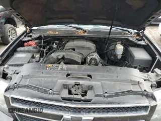 2014 Chevrolet Suburban LT with VIN 1GNSCJE03ER100313, listed as a Copart auction lot 83378354 with 231,941 mi miles and Clean Title. Bid and sale history available at carsss.com. Image 12.