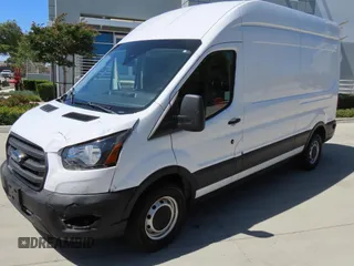 2020 Ford Transit Cargo с VIN 1FTBR1X8XLKB60749, выставлен на аукционе Copart как лот 61684405 с пробегом 77 415 миль миль и Списание • Salvage title. История ставок и продаж доступна на DreamBid. Изображение 2.