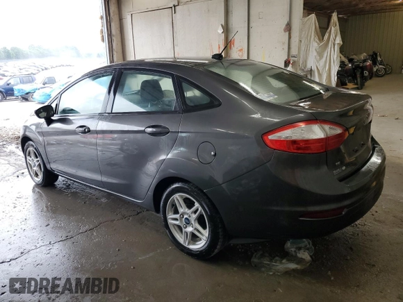 2019 Ford Fiesta SE z VIN 3FADP4BJ2KM117840, wystawiony jako Copart lot #56603685 z przebiegiem 49 515 mil mil oraz Szkoda całkowita • Salvage title. Historia ofert i sprzedaży dostępna na DreamBid. Obrazek 2.