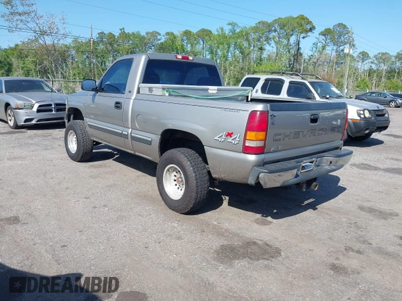 2002 Chevrolet Silverado 1500 LS with VIN 1GCEK14T72Z240266, listed as a IAAI auction lot 41948675 with 1 mi miles. Bid and sale history available at carsss.com. Image 3.