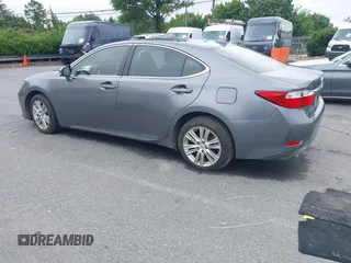 2015 Lexus ES 330 z VIN JTHBK1GG6F2153506, wystawiony jako IAAI lot #42357576 z przebiegiem 142 795 mil mil oraz . Historia ofert i sprzedaży dostępna na DreamBid. Obrazek 3.