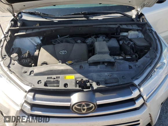 2017 Toyota Highlander XLE with VIN 5TDJZRFHXHS444894, listed as a Copart auction lot 61237735 with 151,073 mi miles and Salvage title. Bid and sale history available at DreamBid. Image 12.