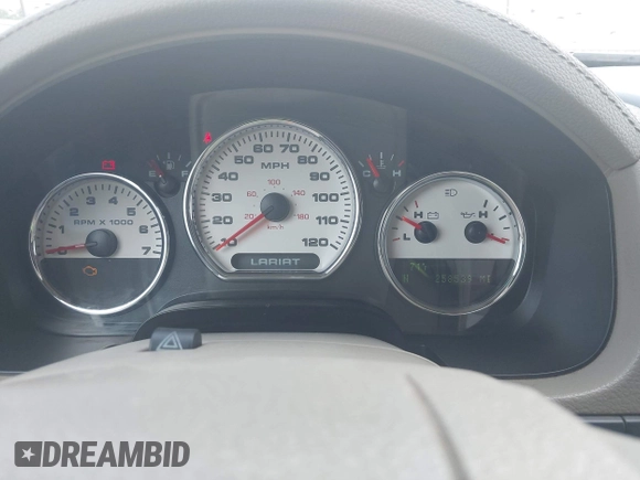2005 Ford F-150 XLT z VIN 1FTPW12525FB16249, wystawiony jako IAAI lot #42040712 z przebiegiem 258 539 mil mil oraz . Historia ofert i sprzedaży dostępna na DreamBid. Obrazek 7.