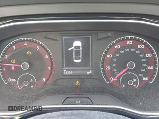 2020 Volkswagen Jetta S z VIN 3VWCB7BU8LM008555, wystawiony jako IAAI lot #41986229 z przebiegiem 54 251 mil mil oraz . Historia ofert i sprzedaży dostępna na DreamBid. Obrazek 7.