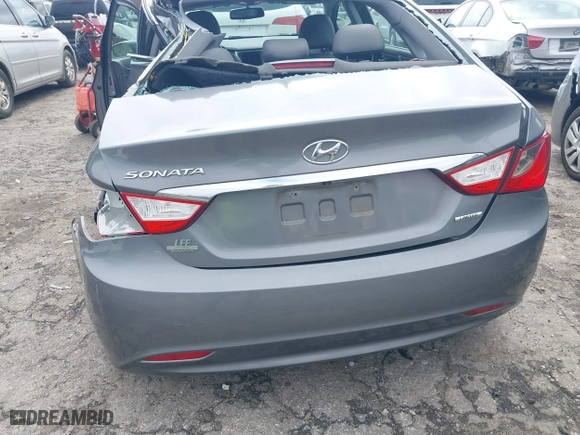 2013 Hyundai Sonata SE with VIN 5NPEC4AC8DH676492, listed as a IAAI auction lot 41804450 with 145,707 mi miles. Bid and sale history available at carsss.com. Image 13.