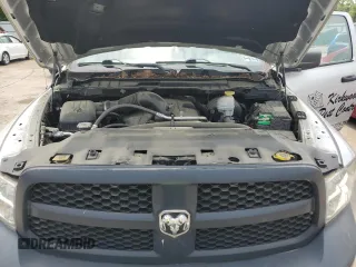 2018 Ram 1500 Tradesman z VIN 3C6JR7DT6JG130036, wystawiony jako Copart lot #59821145 z przebiegiem 140 122 mil mil oraz Czysty tytuł • Clean title. Historia ofert i sprzedaży dostępna na DreamBid. Obrazek 11.