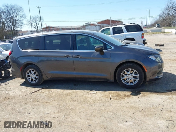 2018 Chrysler Pacifica Touring with VIN 2C4RC1DG5JR148681, listed as a IAAI auction lot 41716394 with 178,645 mi miles and . Bid and sale history available at DreamBid. Image 13.