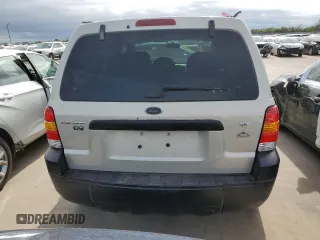 2005 Ford Escape XLT with VIN 1FMYU93105KC50944, listed as a Copart auction lot 50500965 with 133,532 mi miles and Salvage Title. Bid and sale history available at DreamBid. Image 6.