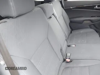 2019 Kia Sorento LX with VIN 5XYPGDA35KG434373, listed as a IAAI auction lot 41846172 with 69,473 mi miles. Bid and sale history available at carsss.com. Image 8.