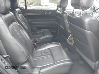 2011 Lincoln MKT with VIN 2LMHJ5AR5BBJ52058, listed as a IAAI auction lot 41305955 with 193,555 mi miles and . Bid and sale history available at DreamBid. Image 8.