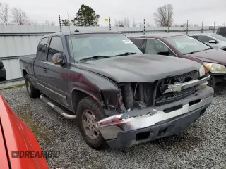 2003 Chevrolet Silverado 1500 with VIN 2GCEC19T131297143, listed as a Copart auction lot 84988674 with 271,156 mi miles and Salvage Title. Bid and sale history available at carsss.com. Image 4.
