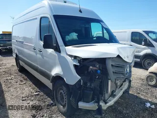 2022 Mercedes-Benz Sprinter Cargo with VIN W1Y4ECHY5NT081741, listed as a IAAI auction lot 41705096 with 70,294 mi miles. Bid and sale history available at carsss.com. Image 1.