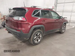 2019 Jeep Cherokee Trailhawk with VIN 1C4PJMBX7KD200267, listed as a IAAI auction lot 42216422 with Not provided miles and . Bid and sale history available at DreamBid. Image 4.