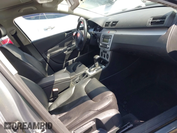2008 Volkswagen Passat Komfort with VIN WVWAK73C48E145599, listed as a IAAI auction lot 42005894 with 158,147 mi miles and . Bid and sale history available at DreamBid. Image 5.