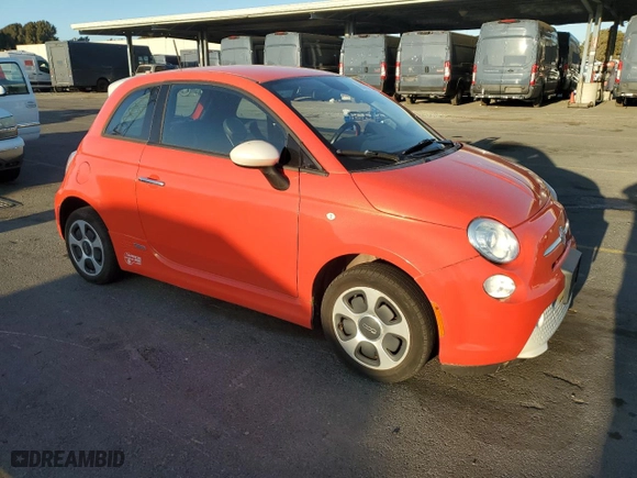 2015 FIAT 500e with VIN 3C3CFFGE8FT503243, listed as a Copart auction lot 80165404 with 69,114 mi miles and Clean Title. Bid and sale history available at carsss.com. Image 4.