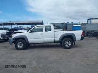 2006 Toyota Tacoma with VIN 5TEUU42N16Z216261, listed as a IAAI auction lot 41313912 with 97,086 mi miles. Bid and sale history available at carsss.com. Image 14.