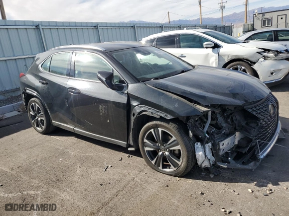 2020 Lexus UX with VIN JTHX3JBH7L2031607, listed as a Copart auction lot 77984404 with 60,639 mi miles and Non Repairable. Bid and sale history available at carsss.com. Image 4.