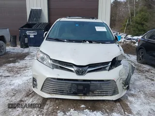 2018 Toyota Sienna XLE with VIN 5TDDZ3DC2JS191352, listed as a IAAI auction lot 41458248 with 143,664 mi miles. Bid and sale history available at carsss.com. Image 13.