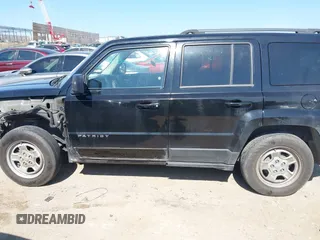 2016 Jeep Patriot Sport with VIN 1C4NJPBA7GD669757, listed as a IAAI auction lot 42515905 with 176,553 mi miles and . Bid and sale history available at DreamBid. Image 14.