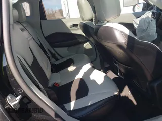 2018 Jeep Compass Latitude with VIN 3C4NJCBB3JT462706, listed as a IAAI auction lot 41680742 with 89,105 mi miles. Bid and sale history available at carsss.com. Image 8.