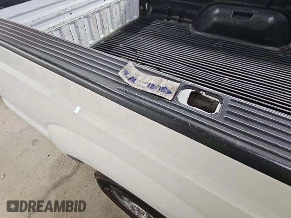 2014 Ford F-250 XL z VIN 1FT7X2A68EEB73610, wystawiony jako IAAI lot #42853124 z przebiegiem 150 899 mil mil oraz . Historia ofert i sprzedaży dostępna na DreamBid. Obrazek 28.