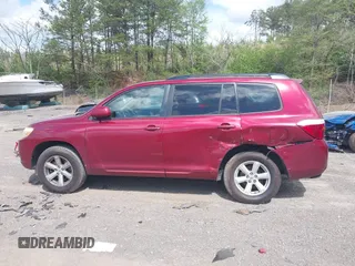 2008 Toyota Highlander z VIN JTEDS41A782004021, wystawiony jako IAAI lot #41971872 z przebiegiem 194 420 mil mil oraz . Historia ofert i sprzedaży dostępna na DreamBid. Obrazek 13.