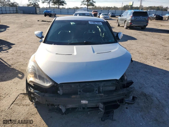 2013 Hyundai Veloster Turbo w/Black Int with VIN KMHTC6AE5DU160709, listed as a Copart auction lot 41667965 with 140,961 mi miles and Salvage Title. Bid and sale history available at carsss.com. Image 5.