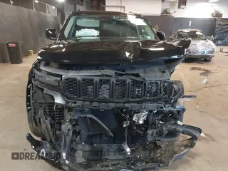 2023 Jeep Grand Cherokee Limited with VIN 1C4RJKBG1P8729145, listed as a IAAI auction lot 41845325 with 28,512 mi miles and . Bid and sale history available at DreamBid. Image 13.