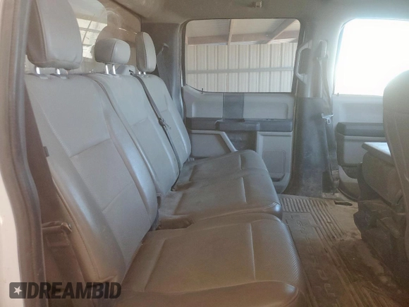 2022 Ford F-250 XL z VIN 1FT7W2B66NEC14298, wystawiony jako Copart lot #59155145 z przebiegiem 123 456 mil mil oraz Czysty tytuł • Clean title. Historia ofert i sprzedaży dostępna na DreamBid. Obrazek 10.