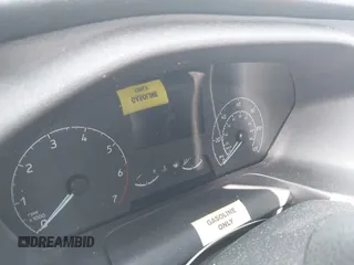 2022 Ford Transit z VIN 1FDBR1CG6NKA76214, wystawiony jako IAAI lot #42150218 z przebiegiem Nie podano mil oraz . Historia ofert i sprzedaży dostępna na DreamBid. Obrazek 7.
