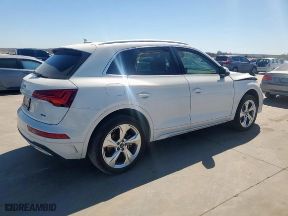 2021 Audi Q5 Premium Plus with VIN WA1BAAFYXM2067329, listed as a Copart auction lot 48824445 with 21,210 mi miles and Salvage Title. Bid and sale history available at carsss.com. Image 3.