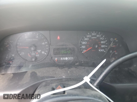 2005 Ford F-350 XL z VIN 1FTWW31P55EA70013, wystawiony jako Copart lot #62473005 z przebiegiem 205 642 mil mil oraz Szkoda całkowita • Salvage title. Historia ofert i sprzedaży dostępna na DreamBid. Obrazek 9.
