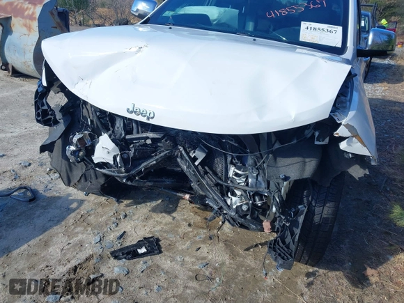 2018 Jeep Grand Cherokee Limited with VIN 1C4RJFBG6JC304211, listed as a IAAI auction lot 41855367 with 85,542 mi miles and . Bid and sale history available at DreamBid. Image 6.