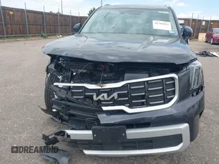 2025 Kia Telluride S with VIN 5XYP64GC0SG622891, listed as a IAAI auction lot 42781011 with 5,960 mi miles and . Bid and sale history available at DreamBid. Image 6.