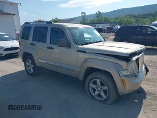 2010 Jeep Liberty Limited z VIN 1J4PN5GK5AW170741, wystawiony jako IAAI lot #42383151 z przebiegiem 123 920 mil mil oraz . Historia ofert i sprzedaży dostępna na DreamBid. Obrazek 1.