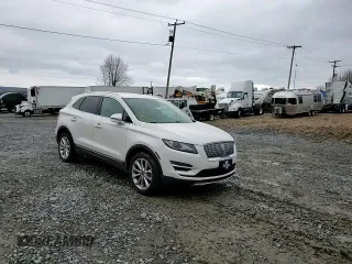 2019 Lincoln MKC Select z VIN 5LMCJ2D9XKUL26052, wystawiony jako Copart lot #54118395 z przebiegiem 66 335 mil mil oraz Szkoda całkowita • Salvage title. Historia ofert i sprzedaży dostępna na DreamBid. Obrazek 14.