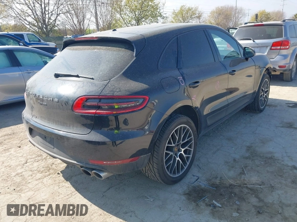 2018 Porsche Macan with VIN WP1AA2A50JLB18359, listed as a IAAI auction lot 41781711 with 68,657 mi miles. Bid and sale history available at carsss.com. Image 4.